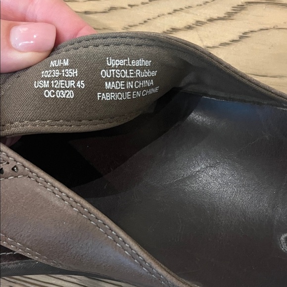 Men's Brown Leather Flip Flops - Picture 2 of 3